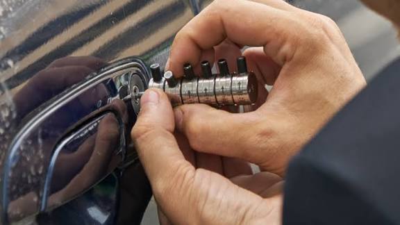 Programming a transponder fob